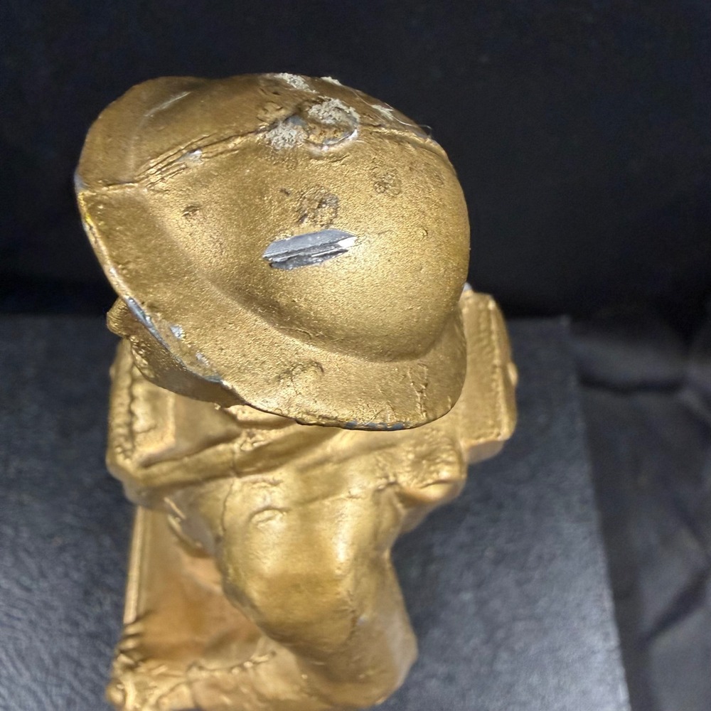 George Dilboy WWI Doughboy Soldier Statue Cast Metal Gold Tone Vintage 5.5" - Picture 10 of 15